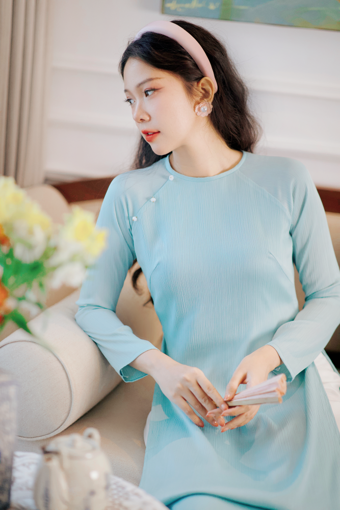 Áo dài Dáng suôn cổ tròn Thi Hạ - Xanh lơ nhạt