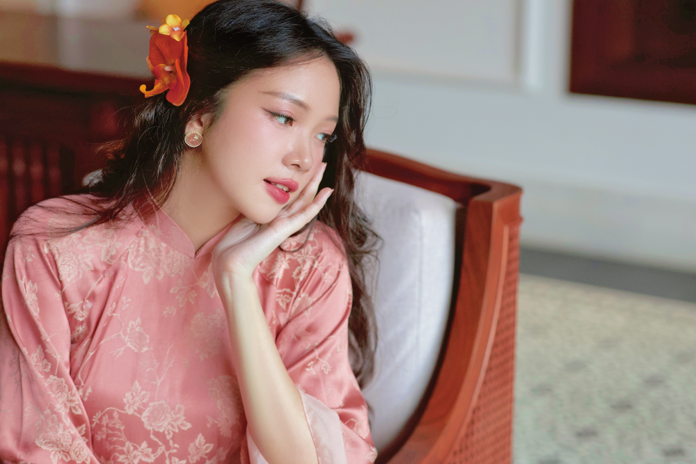 Áo dài gấm dáng suôn Yên Cảnh - Hồng đào