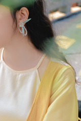 Đầm cổ yếm Xuân Nhạn - Kem tơ nhung