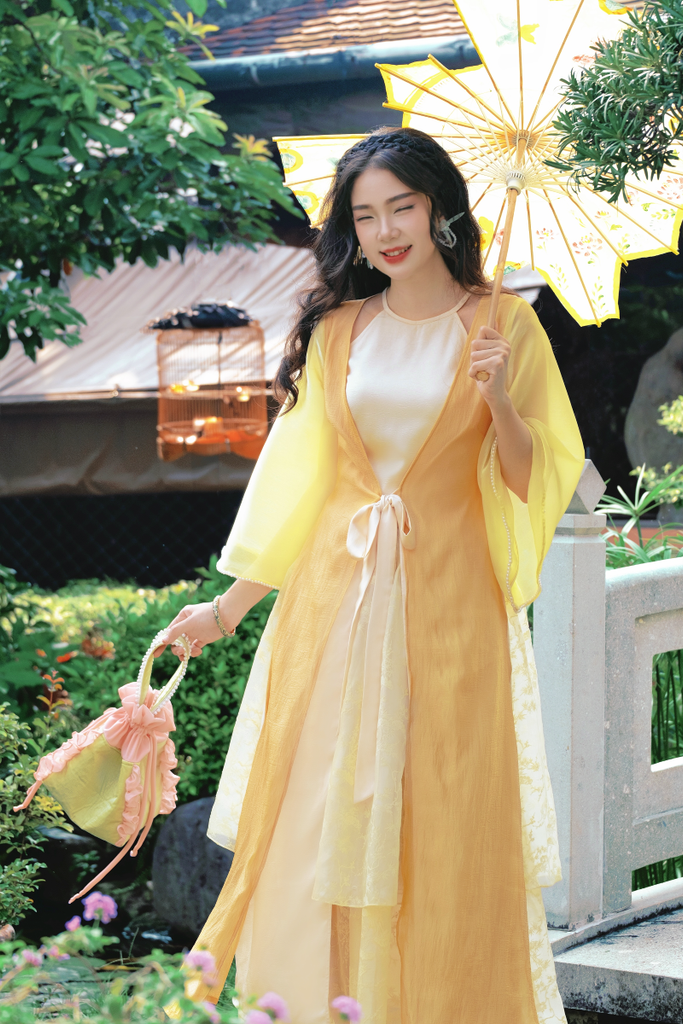 Áo khoác tứ thân Xuân Huyên - Vàng nắng