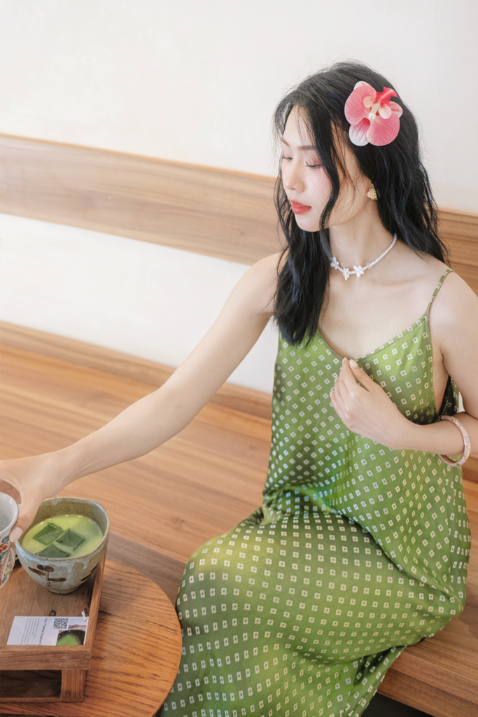 Đầm lụa tơ tằm Phụng Yến - Xanh cốm hoa thị