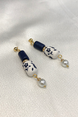 Hoa tai DN-007 Đất Nung trắng xanh navy hình trụ