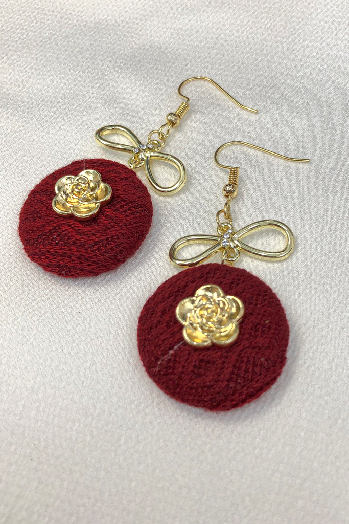 Hoa tai D1918 Hoa hồng vàng nhung đỏ