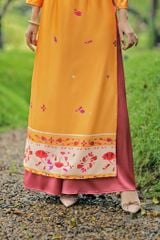 Quần Phương Chi - Hồng gạch