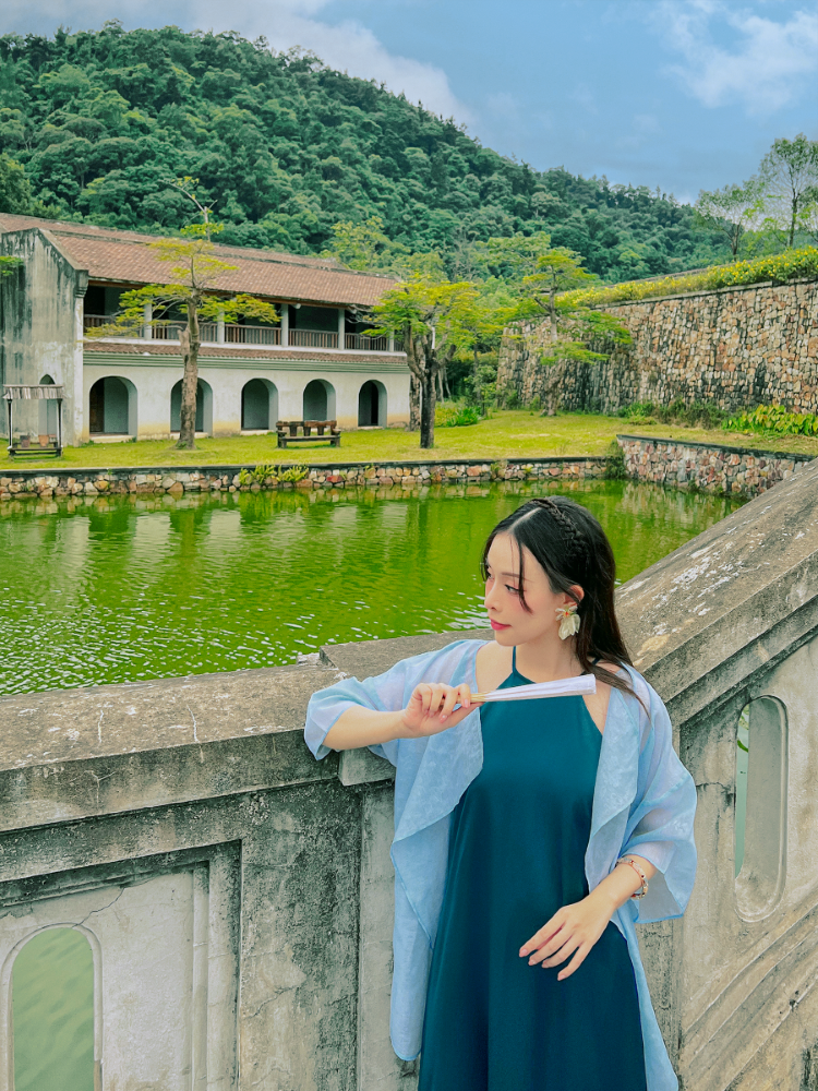 Đầm cổ yếm Sơn Trà - Xanh cổ vịt