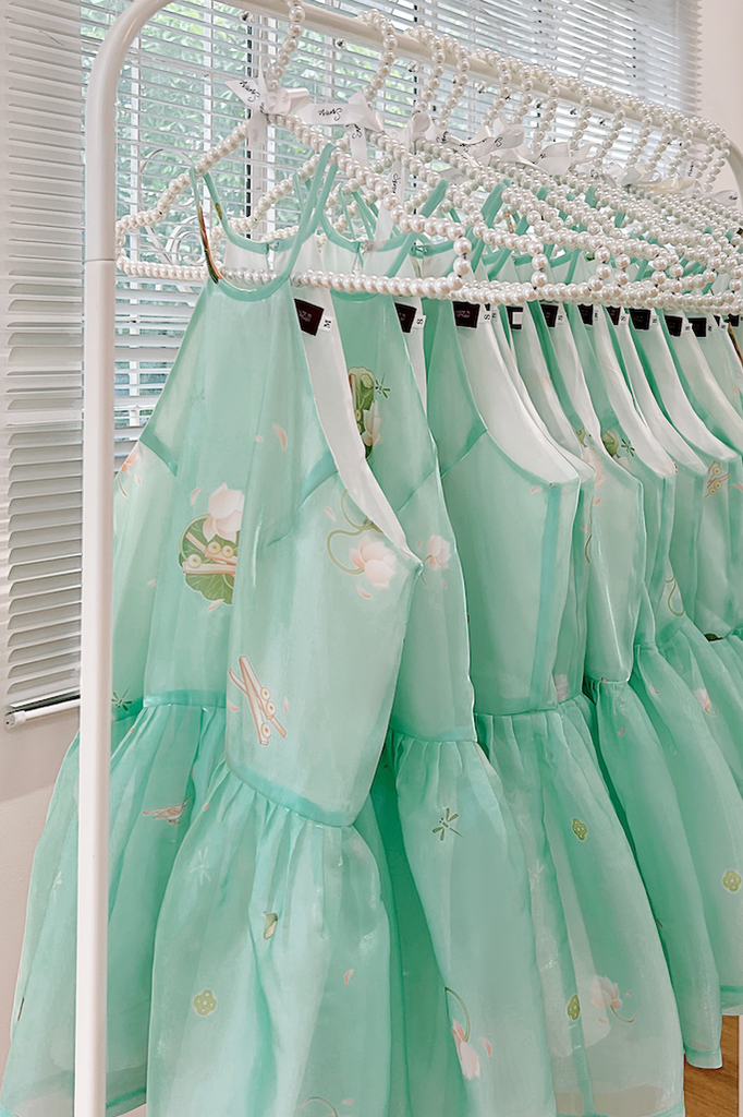 Áo yếm xòe organza Nhạc Hoa - Xanh ngọc
