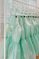 Áo yếm xòe organza Nhạc Hoa - Xanh ngọc