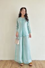 Quần Vân Chi - Xanh biển