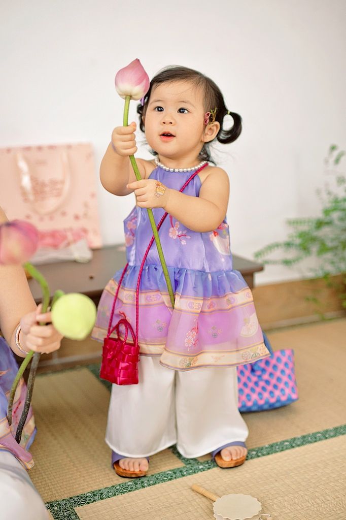 Áo yếm xòe organza Hoa Niên Ca BÉ - Tím