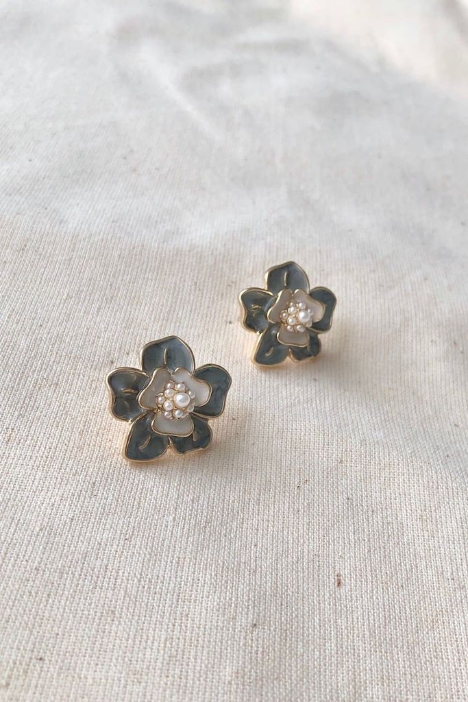 Hoa tai D1905 Hoa 5 cánh xà cừ xanh xám