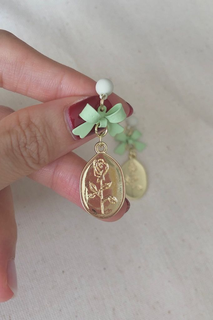 Hoa tai D2008 Hoa tai nơ xanh cốm phối miếng bầu dục