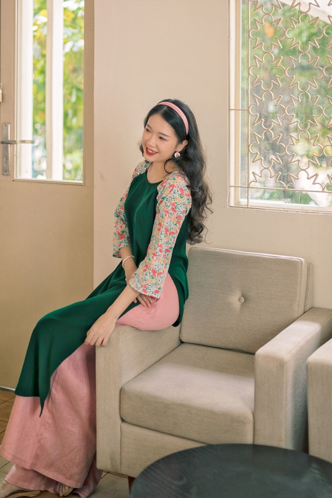 Áo dài linen Xuân Diệp cổ tròn