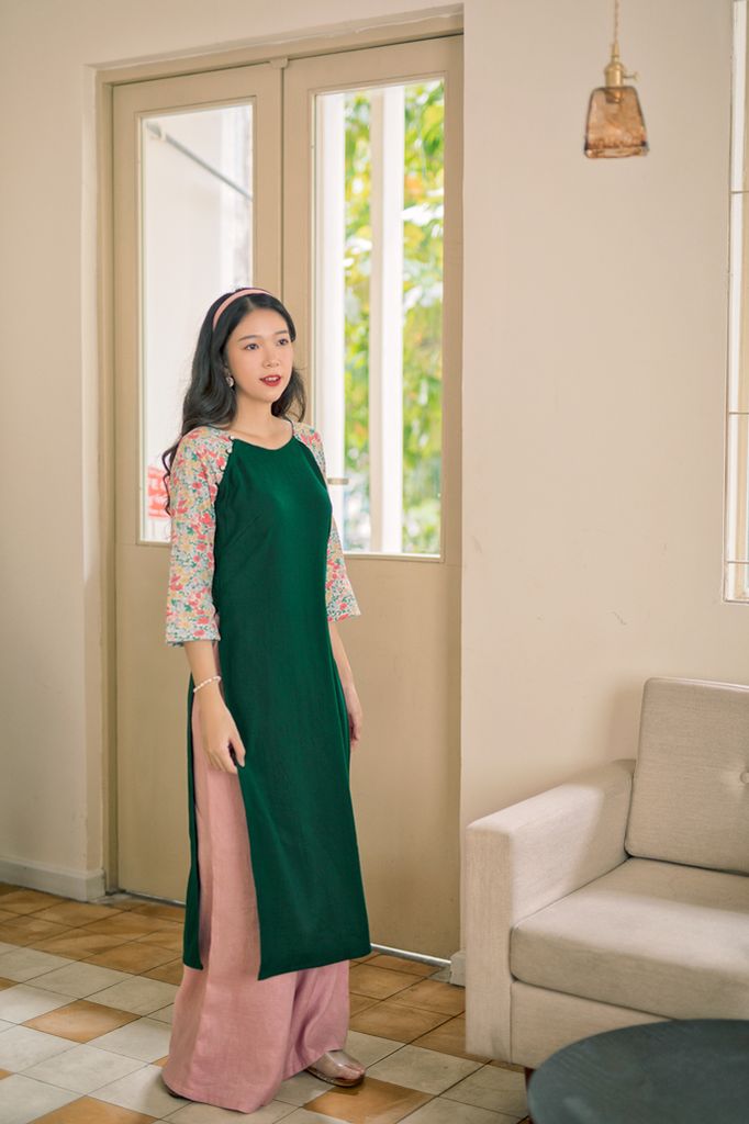 Áo dài linen Xuân Diệp cổ tròn