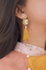 Hoa tai DN131 Đất nung hoa mai vàng tua rua