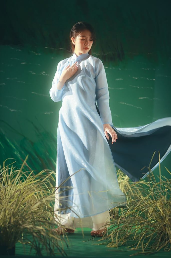 Áo dài Kiểu Xưa Xuân Đình Nguyệt - Xanh trời trong