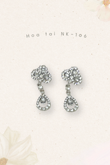 Hoa tai NK-106 hoa đính đá màu bạc lấp lánh
