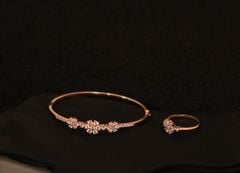 Trang sức lắc tay vàng hồng 14K hoa đá CZ IFBL02923.2