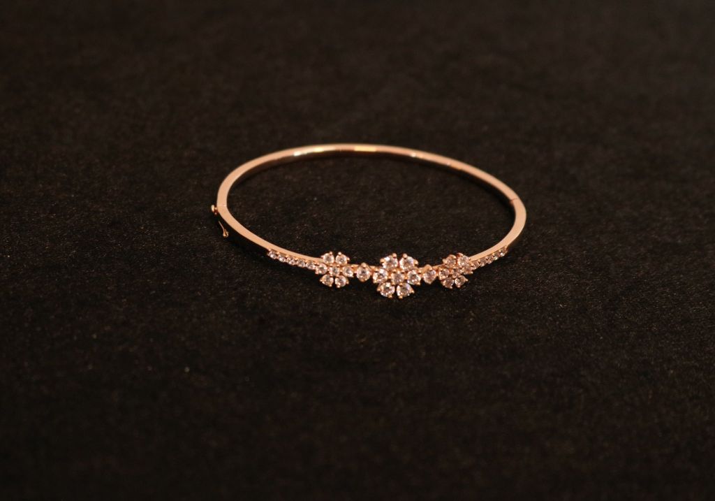 Trang sức lắc tay vàng hồng 14K hoa đá CZ IFBL02923.2