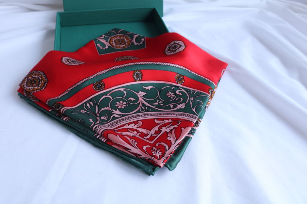 Khăn lụa tơ tằm tự nhiên 