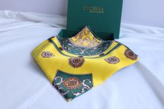 Khăn lụa tơ tằm tự nhiên Việt Nam Màu vàng 90*90cm