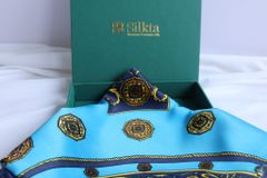 Khăn lụa tơ tằm tự nhiên Việt Nam Màu Xanh Blue 90*90cm