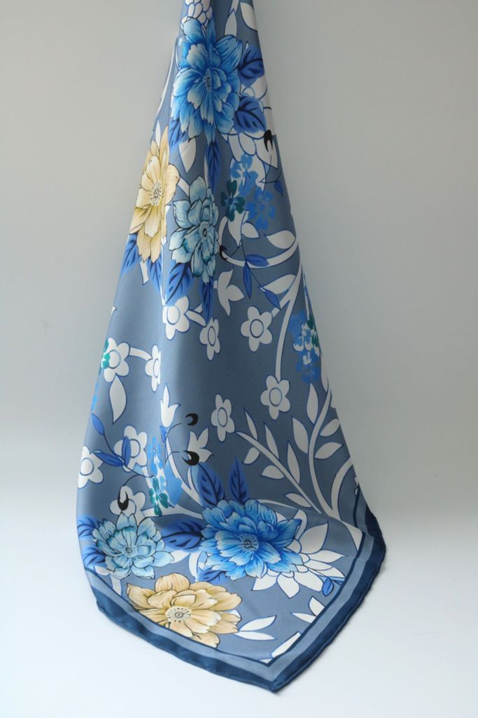 Khăn lụa tơ tằm tự nhiên Việt Nam Vườn xuân xanh