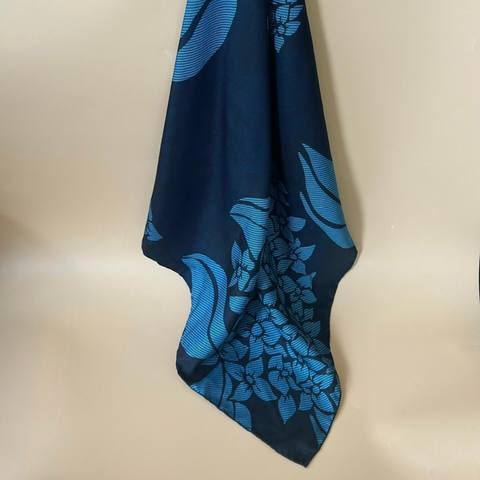 Khăn lụa tơ tằm Silkta họa tiết hoa in 2 măt 65*65cm