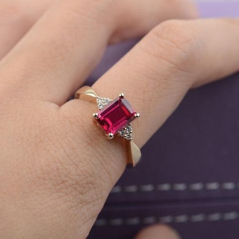 Nhẫn kim cương - đá Garnet/ ngọc hồng lựu N004