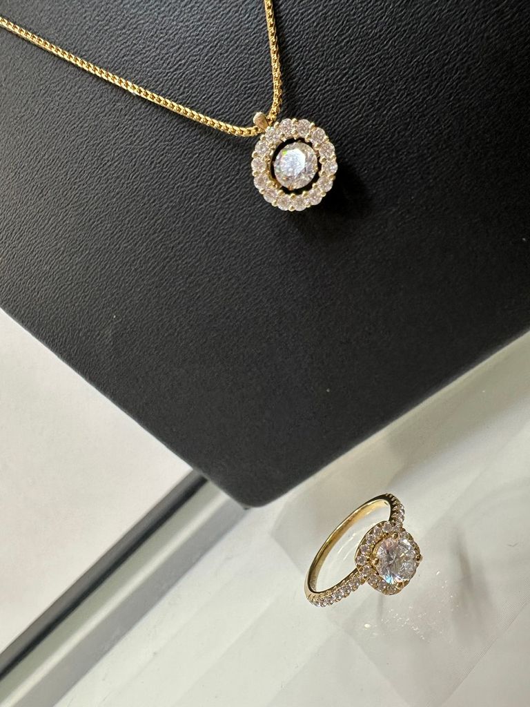 Trang sức DC.K18YG mặt K14YG đá CZ lắc ADPD04616