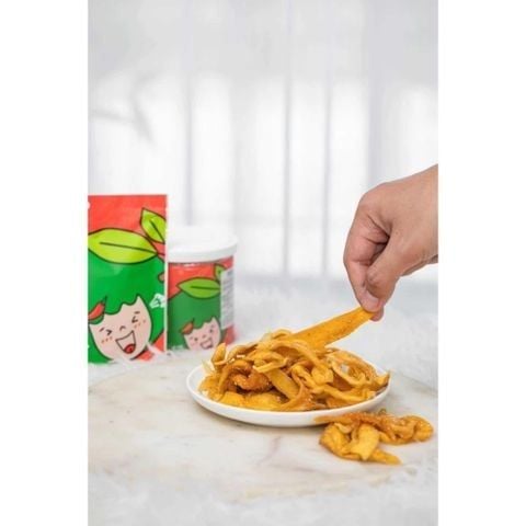  Xoài sấy cay Love Farm 120 g 