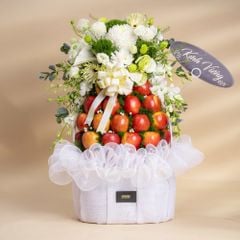 Phần Quà Flower And Red Apple Gift Basket sang trọng tại Farmers Market