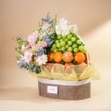  Giỏ Quà Trái Cây Và Hoa Tone Hồng Trắng Tinh Tế 