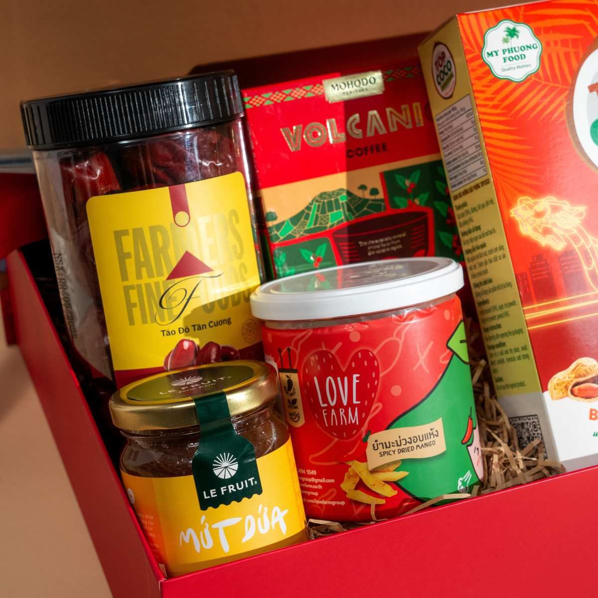  Hộp Quà Ăn Vặt Tone Vàng Đỏ Cơ Bản 