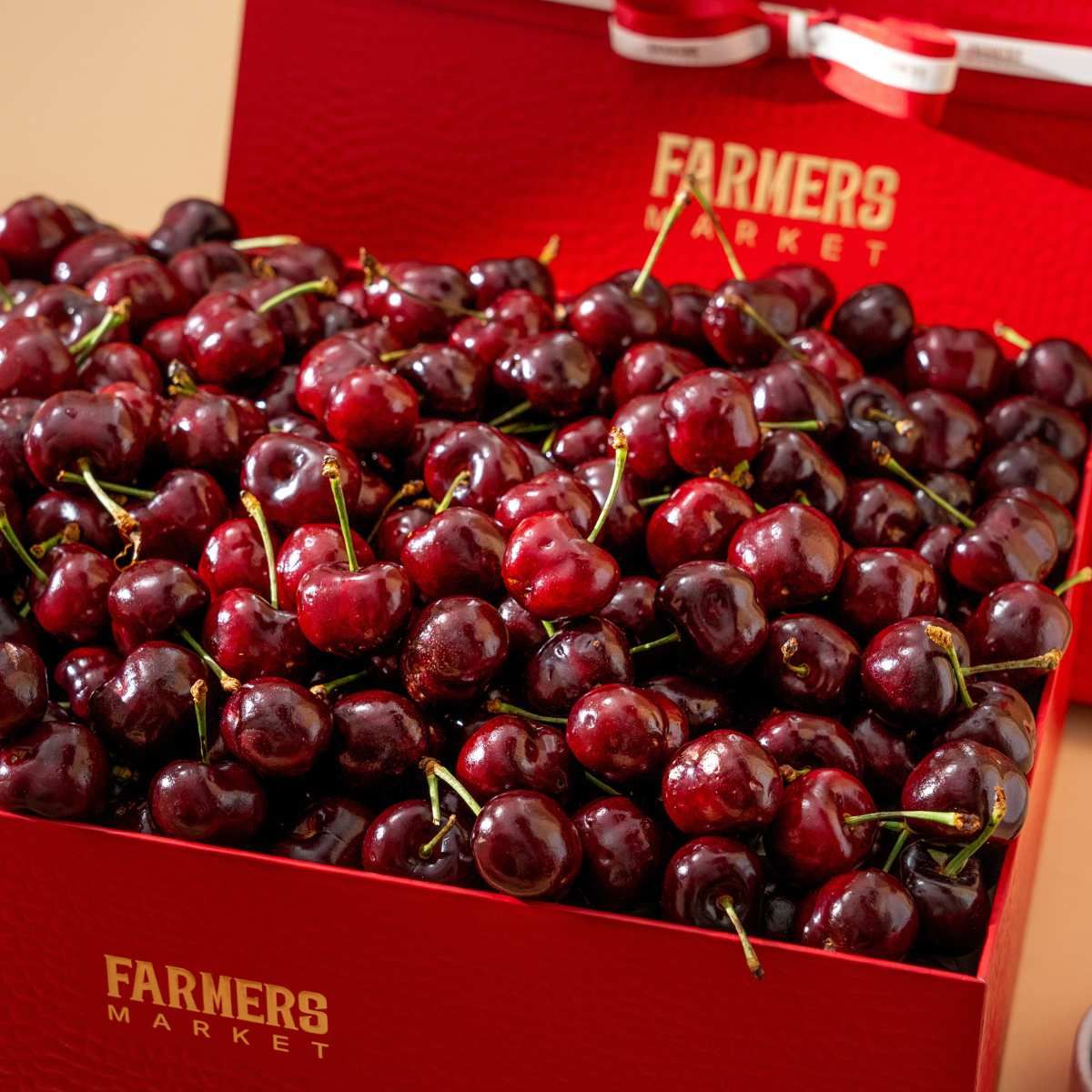  Hộp Quà Cherry Đỏ Tone Đỏ Sang Trọng 