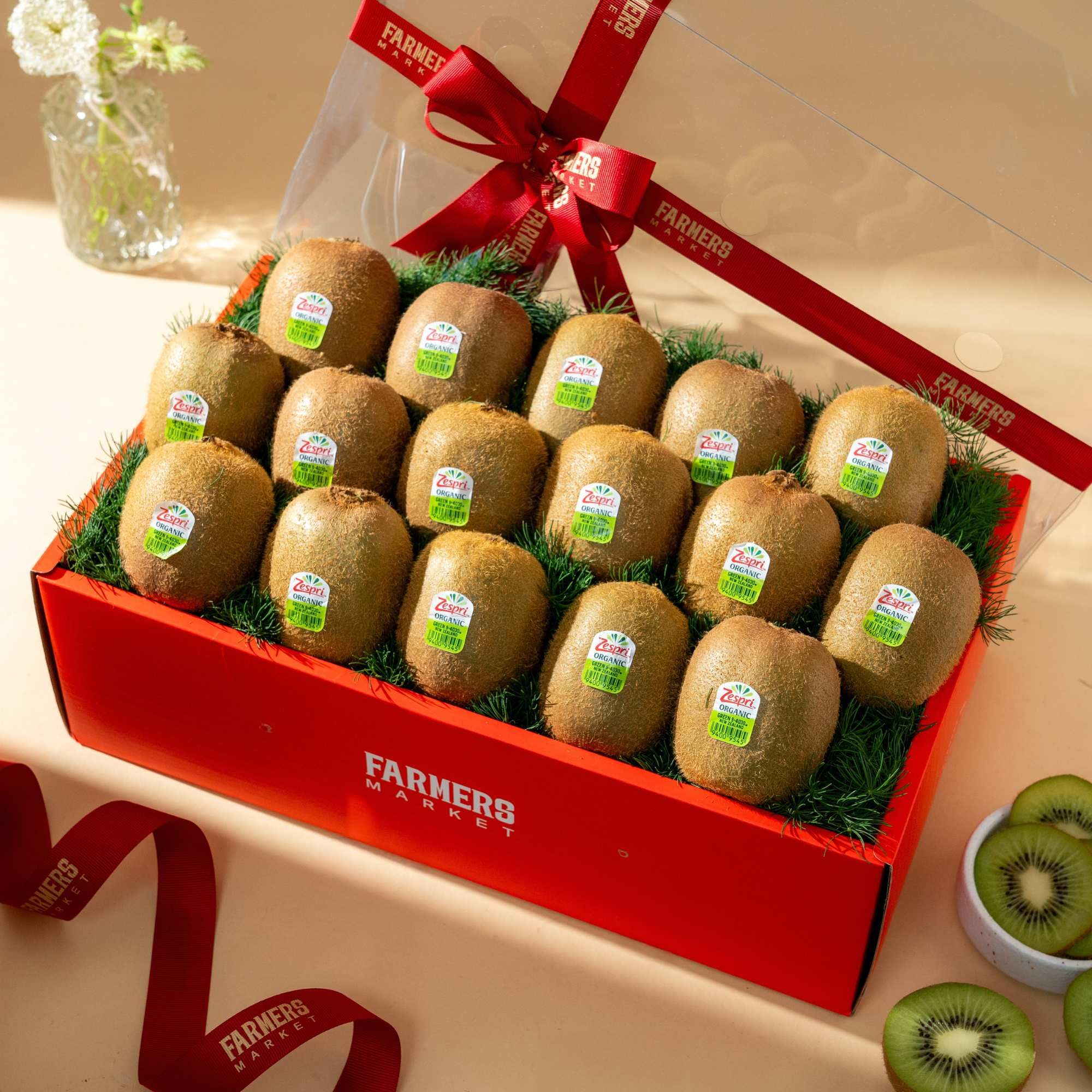  Hộp Quà Kiwi Xanh Hữu Cơ Tone Đỏ Tinh Tế 