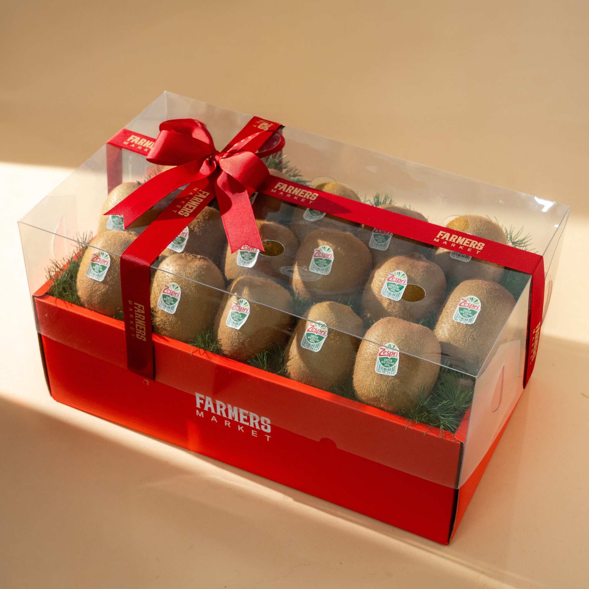  Hộp Quà Kiwi Xanh Tone Đỏ Tinh Tế 