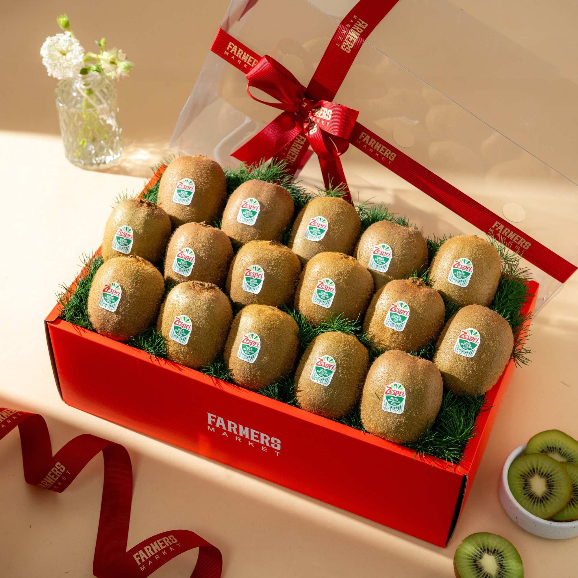  Hộp Quà Kiwi Xanh Tone Đỏ Tinh Tế 