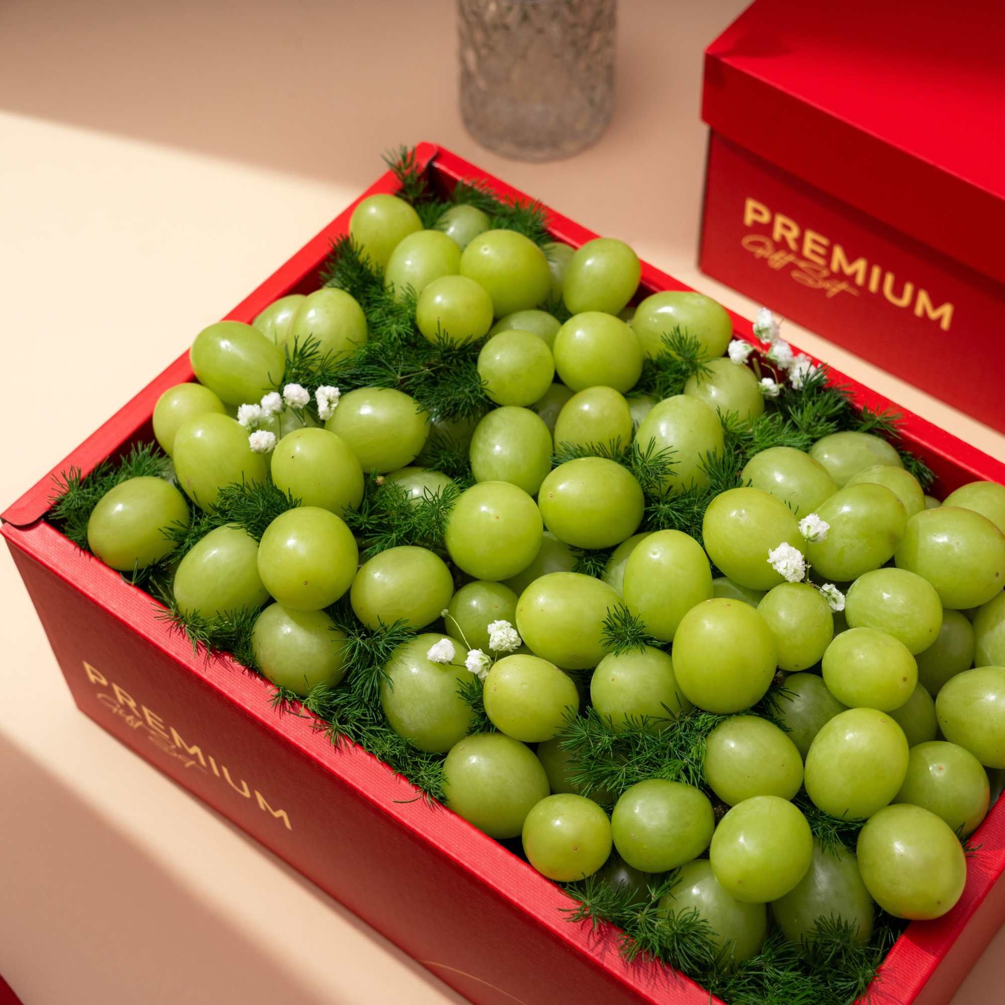  Hộp Quà Nho Xanh Tone Đỏ Tiêu Chuẩn 