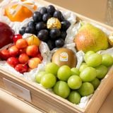  Hộp Quà Trái Cây Hỗn Hợp Và Socola Thanh Lịch 