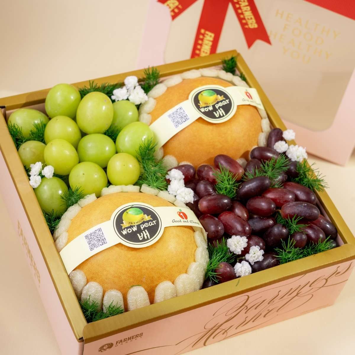  Hộp Quà Nho Và Lê Tone Hồng Cơ Bản 