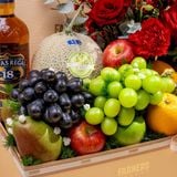  Hộp Quà Trái Cây Và Hoa Hồng Ecuador Đỏ Sang Trọng 