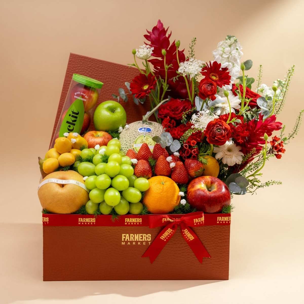  Hộp Quà Trái Cây Và Hoa Tone Đỏ Sang Trọng 