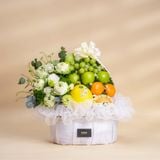  Giỏ Trái Cây Và Sen Trắng Thanh Lịch 