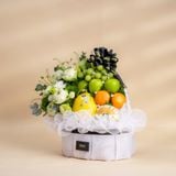  Giỏ Trái Cây Và Sen Trắng Thanh Lịch 