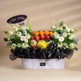 Giỏ Trái Cây Tươi Và Hoa Sen Trắng Sang Trọng 