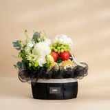  Giỏ Trái Cây Và Hoa Cúc Mẫu Đơn Tone Đen Tinh Tế 