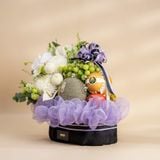  Giỏ Trái Cây Và Cúc Mẫu Đơn Trắng Tone Tím Đen Sang Trọng 