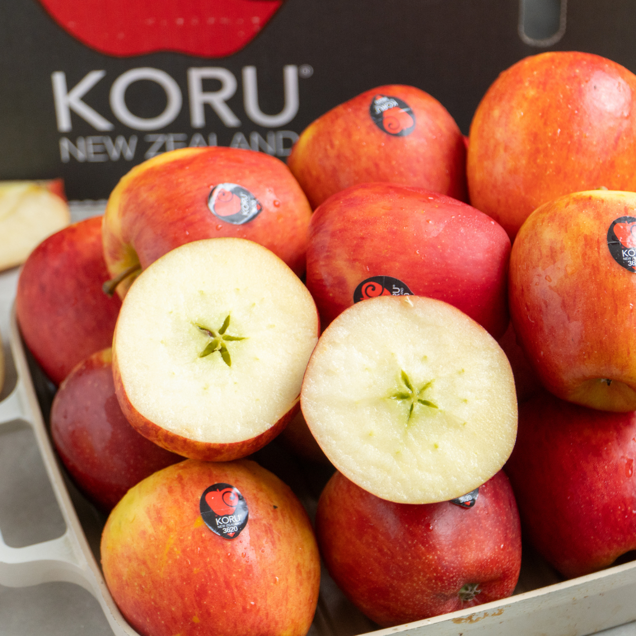  Táo mật Koru New Zealand size 80 - 100 | 1KG (I0008886) 