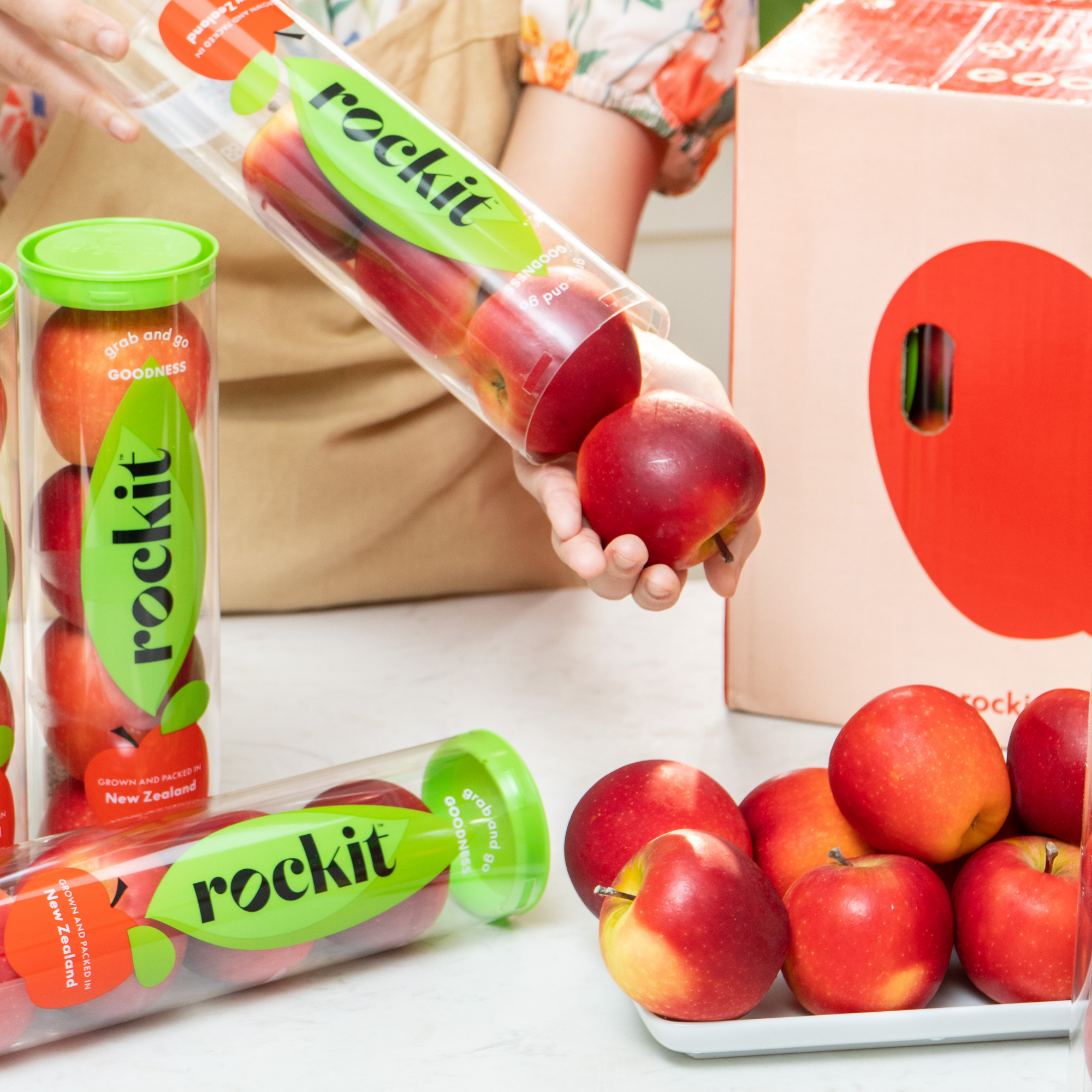  Táo Rockit New Zealand (4 trái/ ống) - (I0004526) 