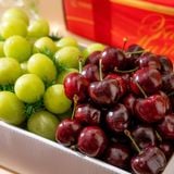  Thùng Cherry Đỏ Và Nho Xanh 1Kg 